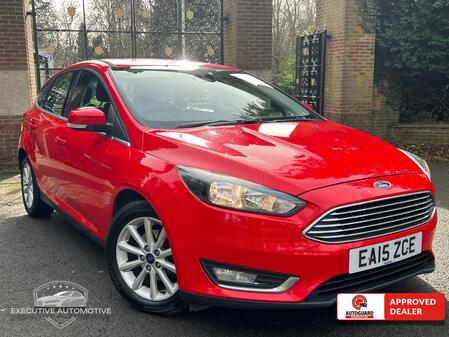 FORD FOCUS 1.0 T EcoBoost Titanium